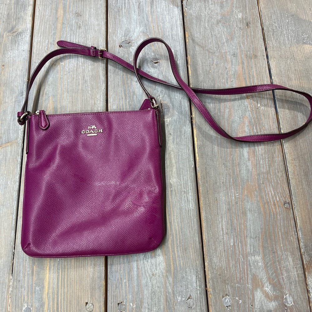 Authentic Coach Purple Pink Gold Leather Crossbody Messenger Bag Satchel Purse